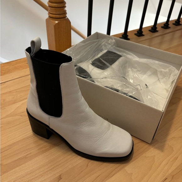 White Leather Heeled Boots - Picture 2 of 4